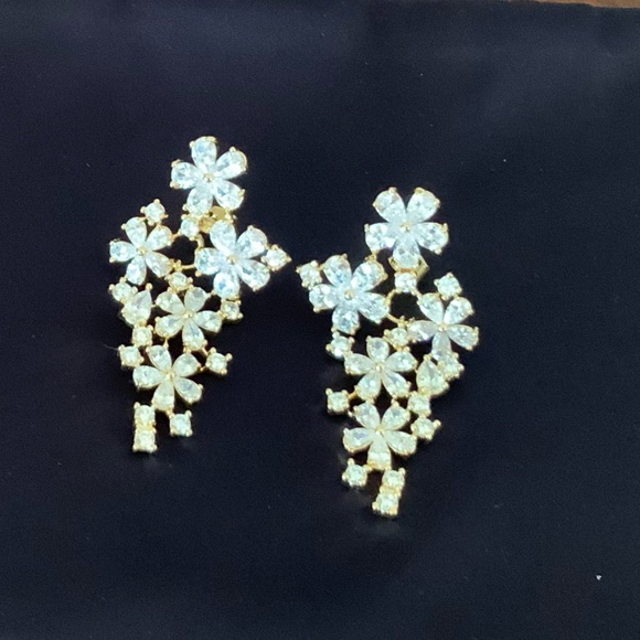 Nordstrom Cubic Zirconia Flower Statement Earrings - Picture 8 of 8